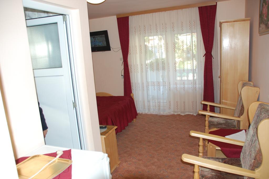 Pension Raluca Sinaia Esterno foto