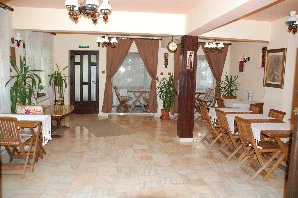 Pension Raluca Sinaia Esterno foto